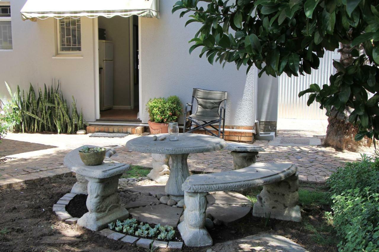 Olive Tree Private Rooms In Stellenbosch- No Load Shedding Eksteriør bilde