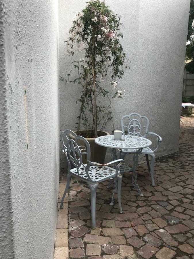 Olive Tree Private Rooms In Stellenbosch- No Load Shedding Eksteriør bilde